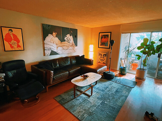 630 Idaho Ave, Unit 303 in Santa Monica, CA - Building Photo - Building Photo