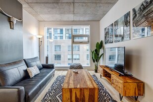 1020 Rue de Bleury, Unit SI ID1385502P in Montréal, QC - Building Photo