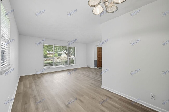 705 Scottsdale Dr in Richardson, TX - Building Photo - Building Photo