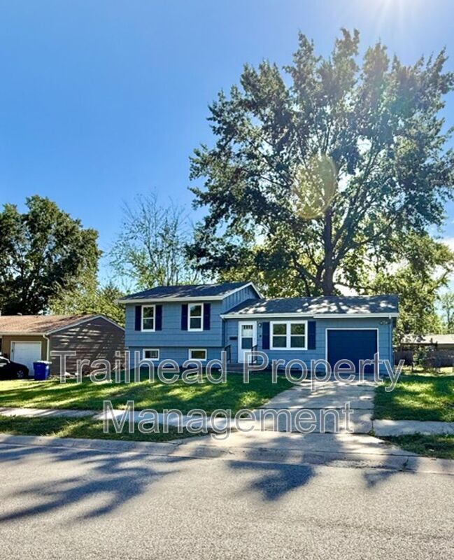 505 NE Short St in Lee's Summit, MO - Building Photo - Building Photo