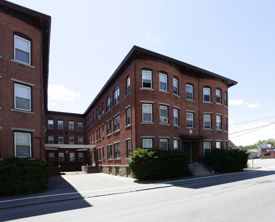 18-20 Daisy St in Lawrence, MA - Foto de edificio