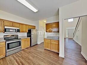 2659 Hansford Dr in Thompson's Station, TN - Foto de edificio - Building Photo