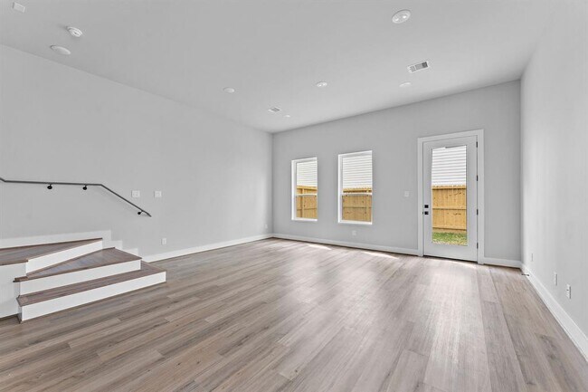 2183 Mansfield St in Houston, TX - Building Photo - Building Photo