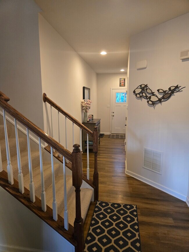 2022 Connecticut Ln in Sewickley, PA - Building Photo - Building Photo