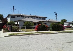 12811 Walsh Ave in Los Angeles, CA - Building Photo - Building Photo