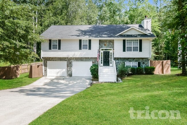 property at 205 Farmington Trce