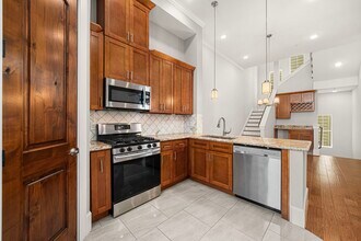 2022 Sabine St in Houston, TX - Building Photo - Building Photo