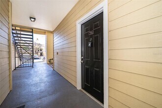 2612 Robert Trent Jones Dr, Unit 714 in Orlando, FL - Foto de edificio - Building Photo