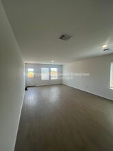 14810 Razorbill Dr in Oklahoma City, OK - Foto de edificio - Building Photo