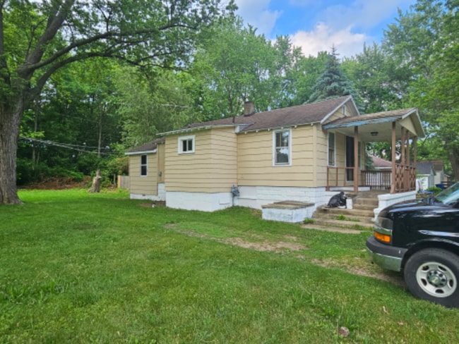 1957 Hatch Ave in Benton Harbor, MI - Building Photo - Building Photo