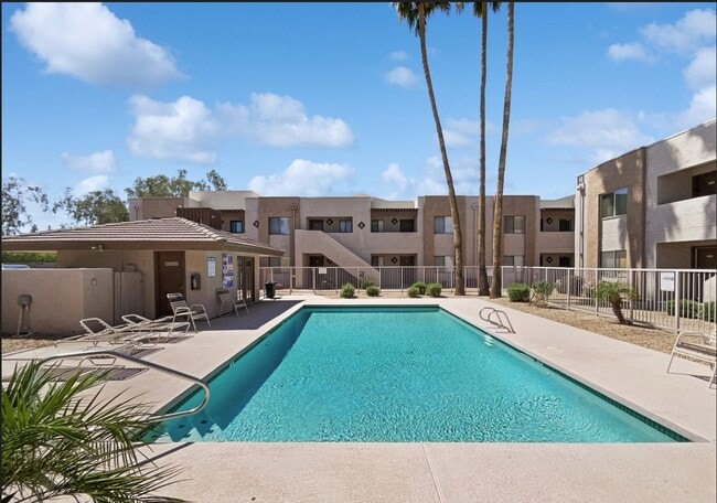 1065 W 1st St in Tempe, AZ - Building Photo - Building Photo
