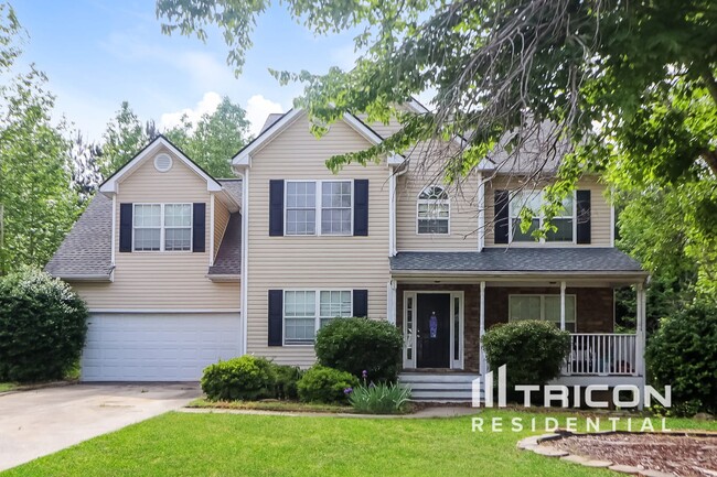 property at 916 Tucker Ln