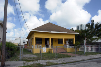 177 NE 23rd St in Miami, FL - Building Photo - Building Photo