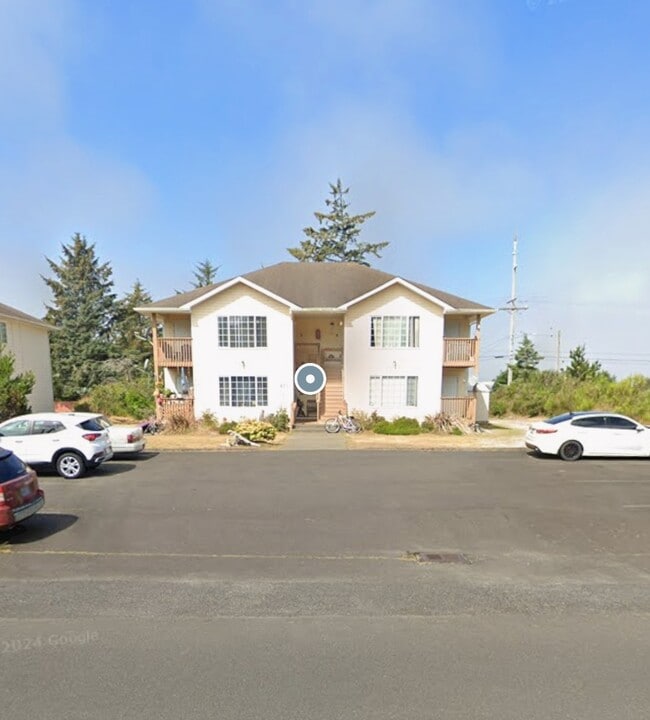 property at 671 Sunset Ave NE