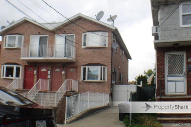 property at 151-39-151-18 18th Ave