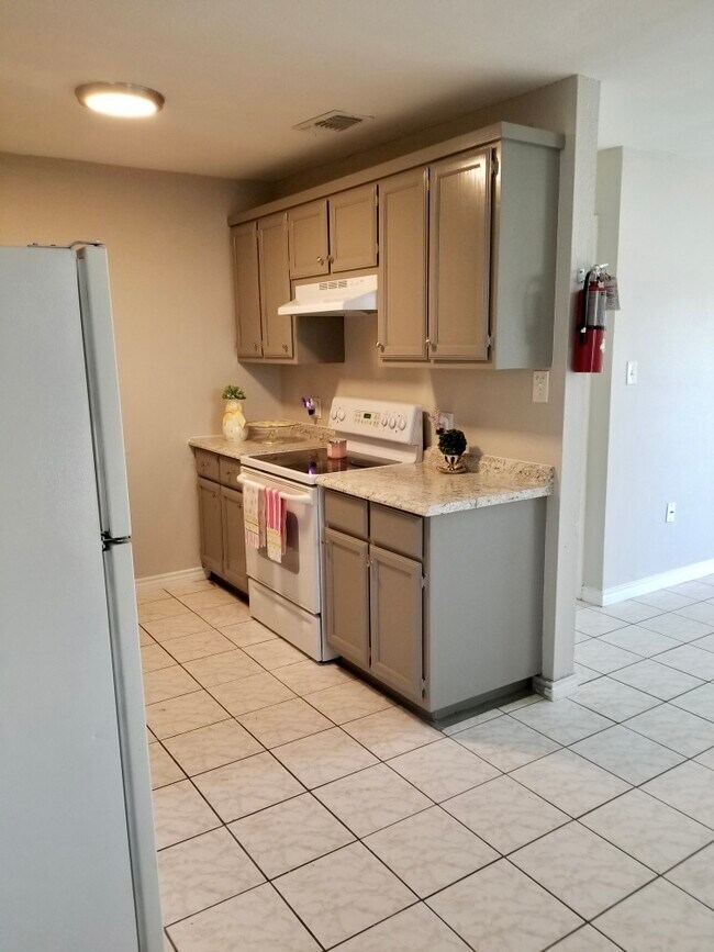 918 W Caffery Ave in Pharr, TX - Building Photo - Building Photo