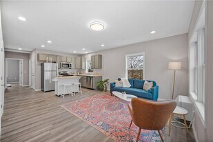 108 N Kensico Ave in White Plains, NY - Building Photo
