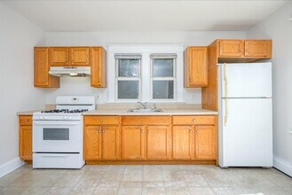 3 N Serven St in Pearl River, NY - Building Photo - Building Photo