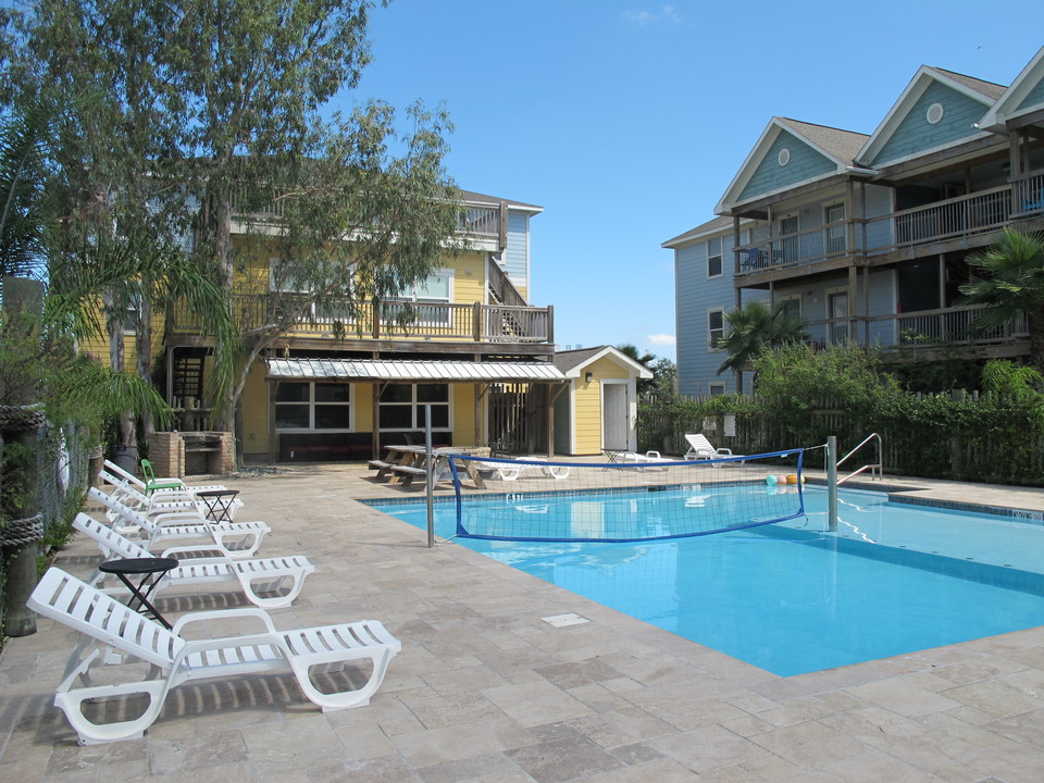 University Apartments Galveston in Galveston, TX - Foto de edificio