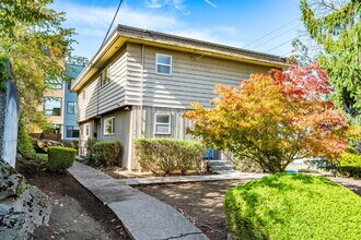 3469 6th Ave W in Seattle, WA - Building Photo - Building Photo