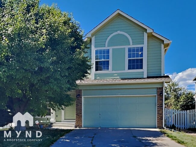 2421 S Harlan Ct