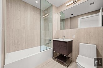 BRUCKNER BOULEVARD in Bronx, NY - Building Photo - Building Photo