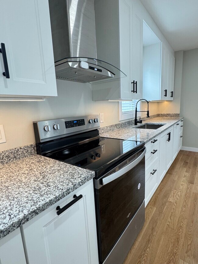 34 Curry Cir, Unit 2 in Swampscott, MA - Building Photo - Building Photo