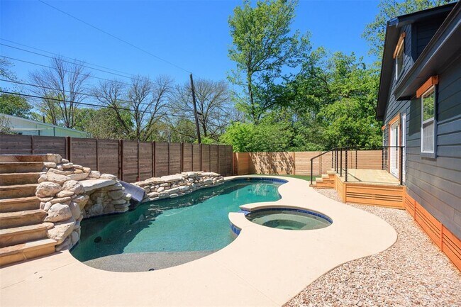 1007 Payne Ave in Austin, TX - Building Photo - Building Photo