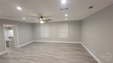 1129 E Bolton St in Savannah, GA - Building Photo - Building Photo