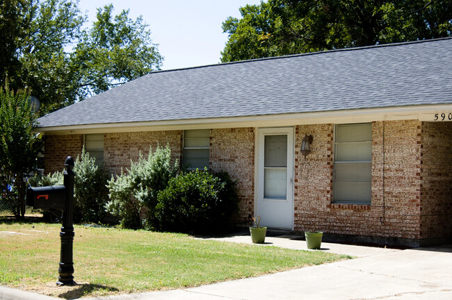 590 N Donna Ave in Stephenville, TX - Building Photo - Building Photo