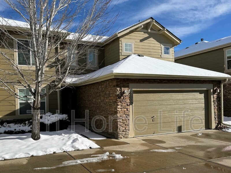 22137 E Irish Dr in Aurora, CO - Building Photo