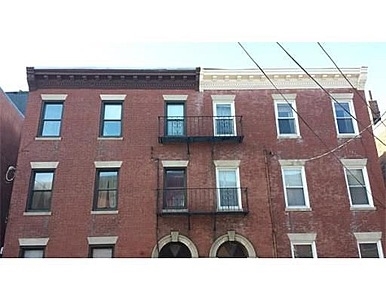 66 Frankfort St in East Boston, MA - Foto de edificio