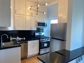 380 Dolores St in San Francisco, CA - Building Photo - Building Photo