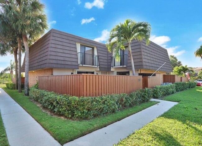 2117 21st Ct in Jupiter, FL - Building Photo - Building Photo