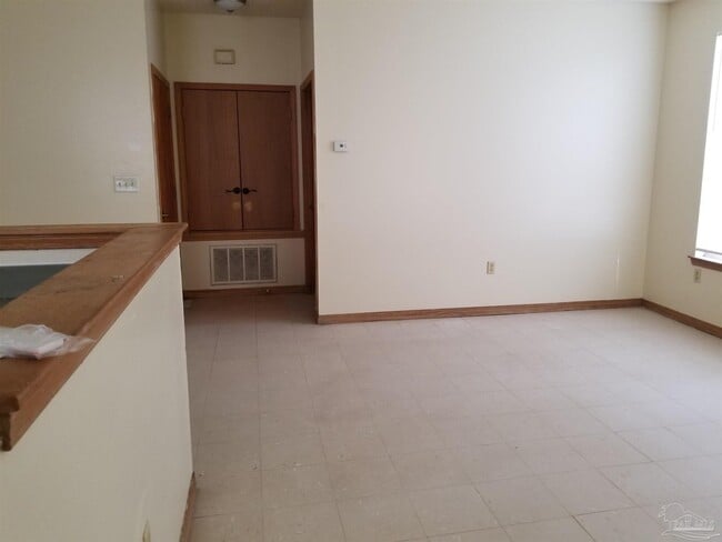 5016 Lillian Hwy in Pensacola, FL - Building Photo - Building Photo
