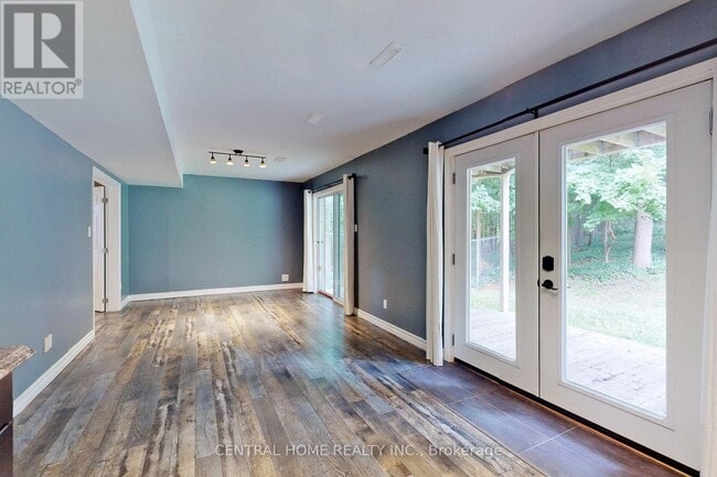 property at 33 Florence Park Rd