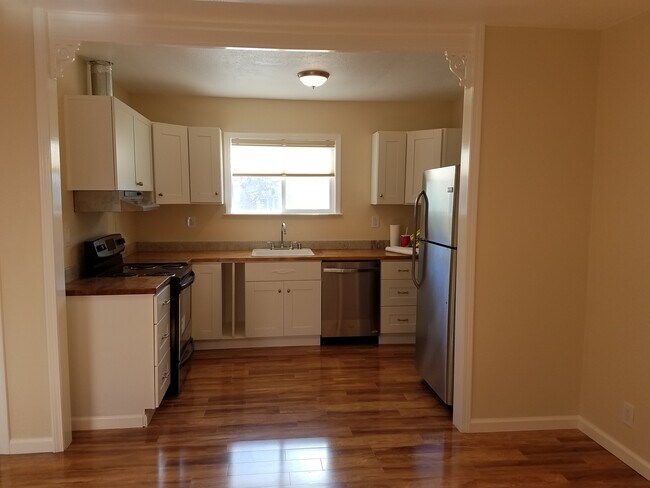 5316 Sobrante Ave in El Sobrante, CA - Building Photo - Building Photo