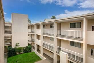 Santa Monica Mariner Village in Santa Monica, CA - Building Photo - Building Photo