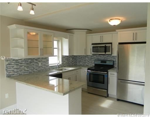 1200 14th St in Miami Beach, FL - Building Photo - Building Photo