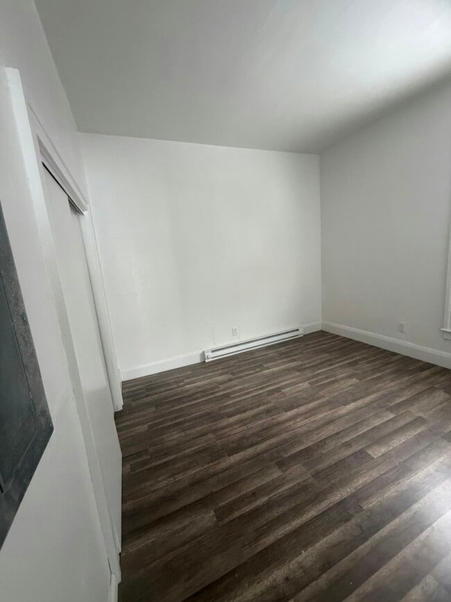 2618 Collingwood Blvd in Toledo, OH - Building Photo - Building Photo