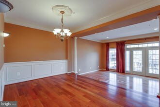 22000 Avonworth Square in Broadlands, VA - Building Photo - Building Photo