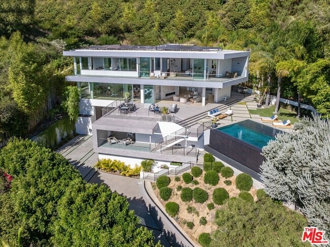 1895 Rising Glen Rd in West Hollywood, CA - Building Photo - Building Photo