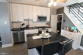 6161 Lawnton St in Philadelphia, PA - Building Photo - Building Photo