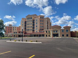 Grande Palazzo in Altoona, PA - Building Photo