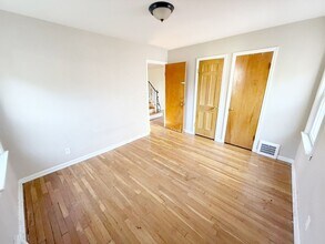 15000 Krems Ave in Maple Heights, OH - Building Photo - Building Photo