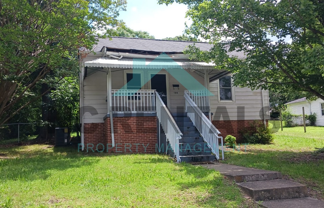 1410 Maple St in Greensboro, NC - Building Photo