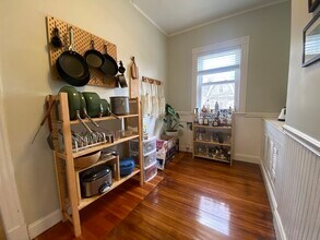410 Medford St in Somerville, MA - Building Photo - Building Photo