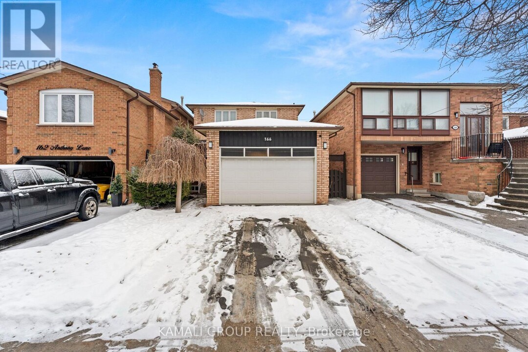 166 Anthony Ln in Vaughan, ON - Building Photo