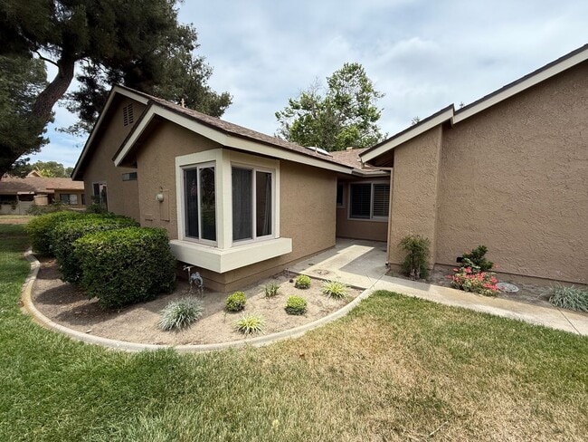 17163 Village 17 in Camarillo, CA - Building Photo - Building Photo
