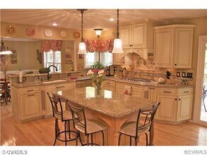 5360 Old Springfield Rd in Glen Allen, VA - Building Photo - Building Photo